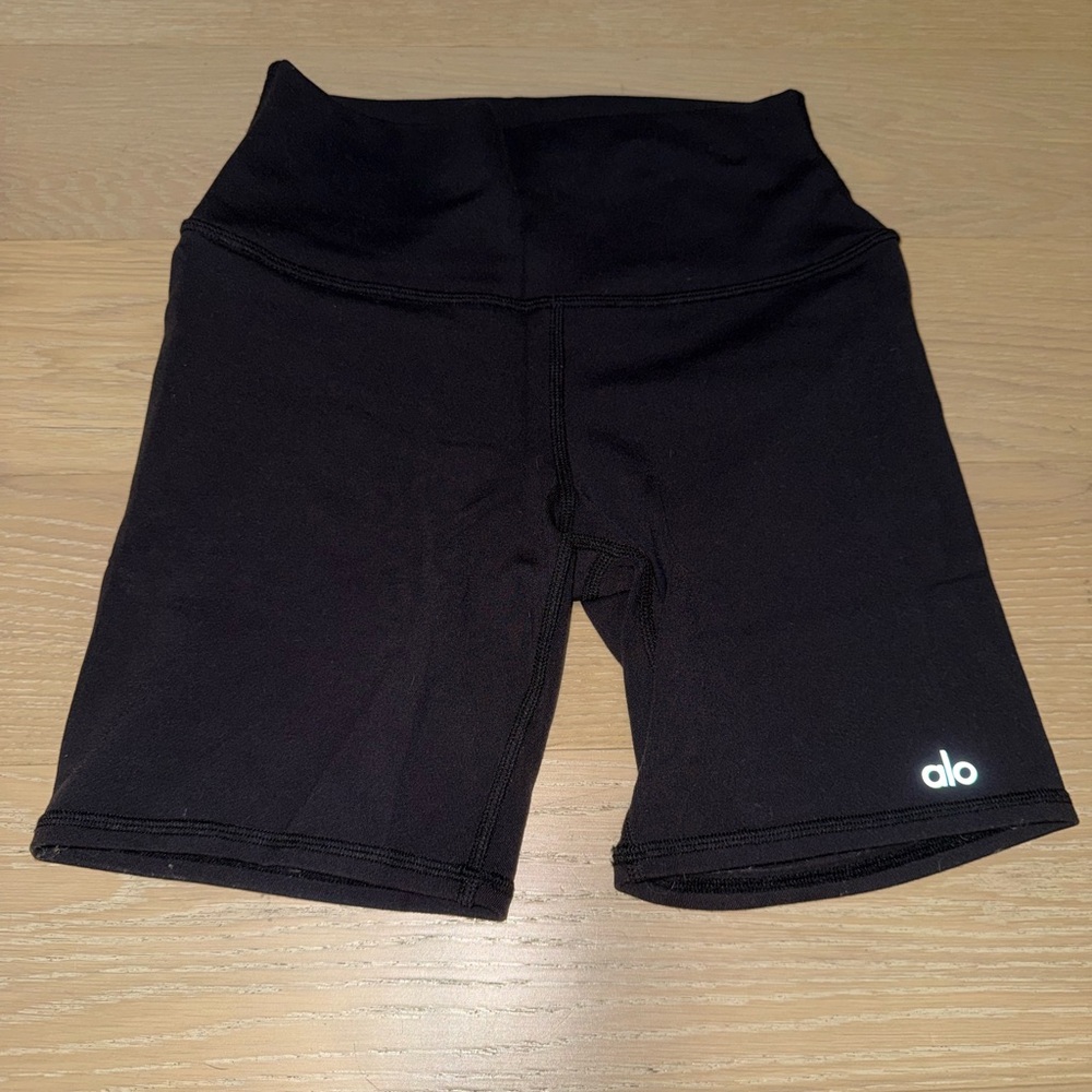 Alo yoga biker shorts
